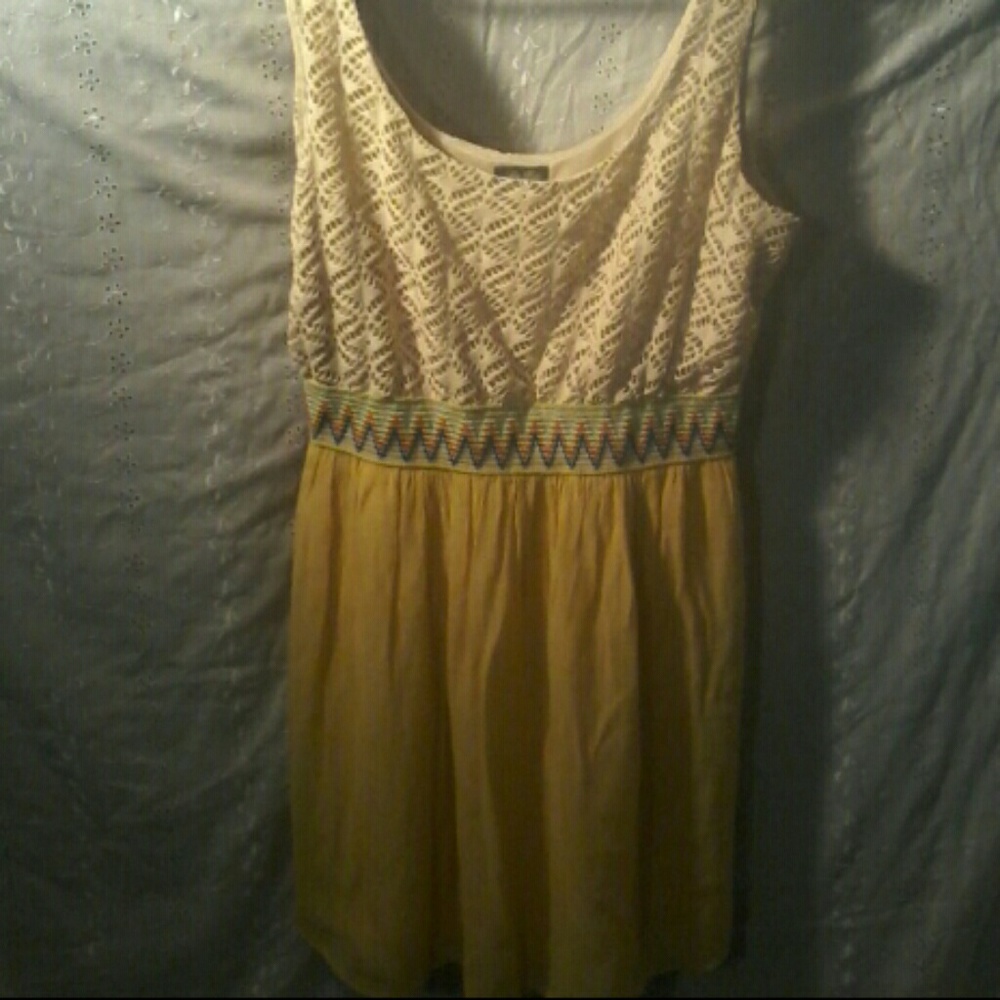 Lilly Rose size large dress